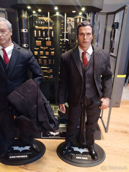 Dark Knight/Batman set Hot toys Armory+Bat signal - 5