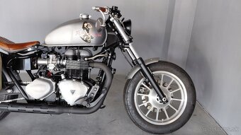 Triumph Boneville America - 5