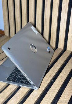 HP x2 210 G2 - 5