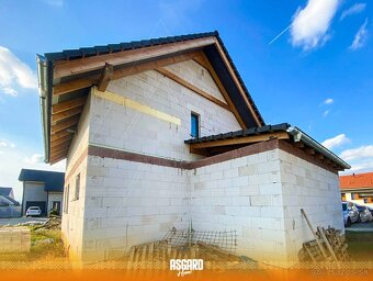 Novostavba 4-izbového rodinného domu s garážou v novej štvrt - 5