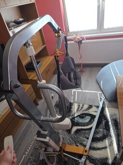 Predám elektrický zdvihák pre imobilných. - 5