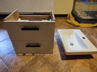 Skrinka s umývadlom - 5