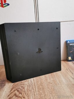 PS4 PRO 1TB - 5