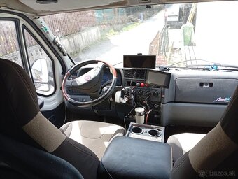 Obytné auto karavan - 5