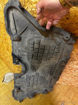 Diely na Mercedes Benz w213 220d 143kw - 5