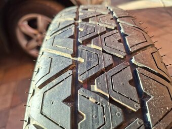 Predám rezervné koleso úzken Bmw-3,-5,- spolu zdvihákom-R17 - 5