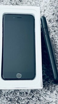 iPhone 8  64 GB, 100% batéria - 5