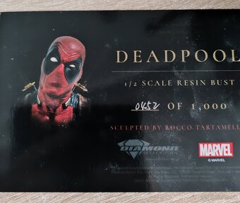 Predám zberatelskú figúrku,bustu Deadpool - 5