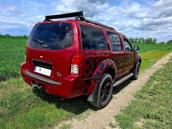 Nissan Pathfinder 7 miestné LED ŤAŽNÉ - 5
