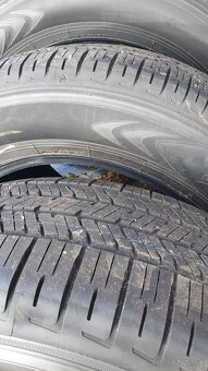 Dunlop 265/60 R20 - 5
