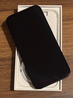 Apple iPhone 15 Pro 256GB - 5