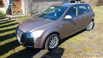 Prenájom vozidla KIA cee’d – spoľahlivé a úsporné auto - 5
