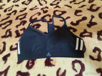 Športová podprsenka Adidas, veľ. M, stav ako na fotke. Max š - 5