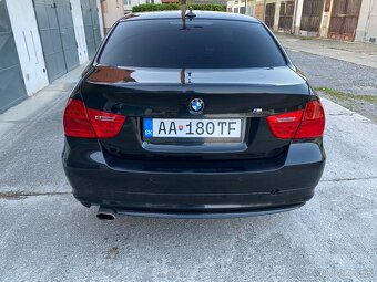 BMW E90 320D 100KW 6st.manuál Facelift Rok 2010 - 5