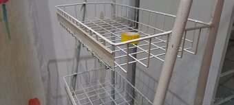 regál s kolieskami a lištou na cenovku, - 5