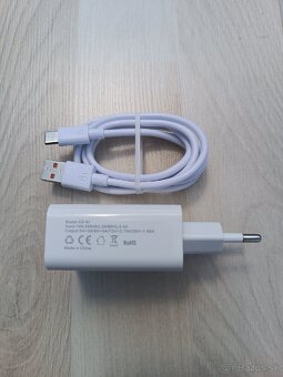 Nová nabíjačka s nabíjacím USB-C káblom - 5