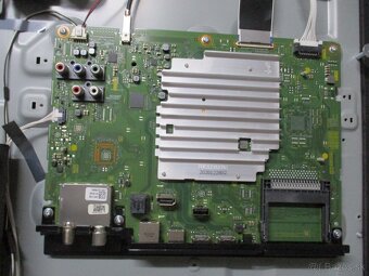 PANASONIC TX58HX810E - 5