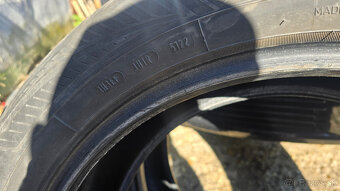 225/55 r19 99v - 5