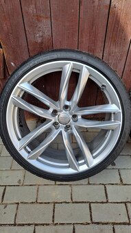 Audi 5x112 R21 stredová 66,6 ET25 - 5