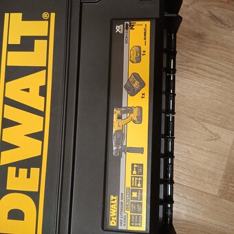 Dewalt nárdie - na predaj (aku priklepka, aku vŕtačka) - 5
