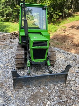 Predam pasovy traktor zelezny kon - 5