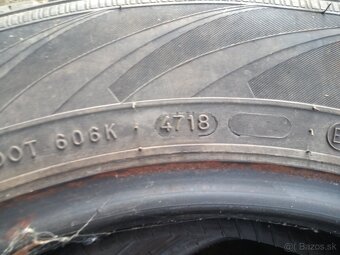 Predám 4ks zimné pneu Nokian 185/65R15 - 5