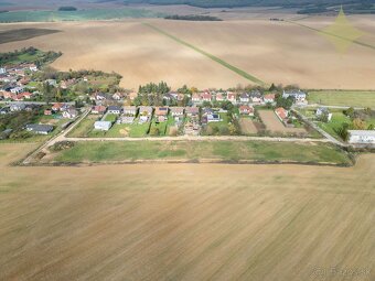 Exkluzívne na predaj nové stavebné pozemky s IS o veľkosti 8 - 5