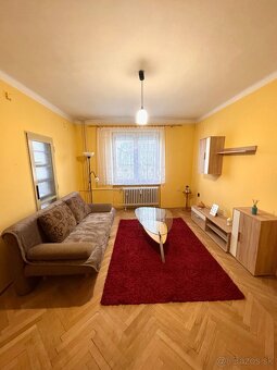 Prenájom- 2 izbový byt so zariadením, centrum Nové Zámky - 5