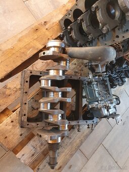 Motor Kubota V3300 - 5