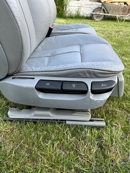 Predám sedačky z BMW E39 - 5