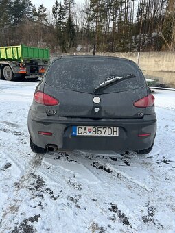 Predám alfa romeo 147 1.9 jtd - 5