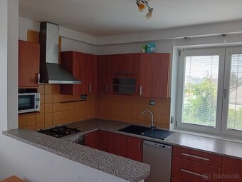 3 izbový byt Dubnica nad Váhom s vlastnou záhradkou - 5