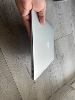 Macbook Air(13-inch) Early 2014 - 5