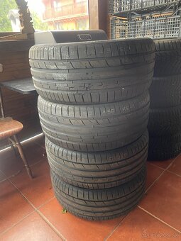 Pneu 245/40R19 - 5