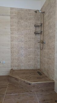 Kúpeľne a obklady - 5