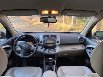 Toyota RAV4 - 5