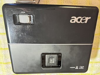 Predám projektor Full HD Acer - 5