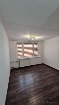 Garsónka len na dlhodobý prenájom pre jednu pracujúcu osobu. - 5
