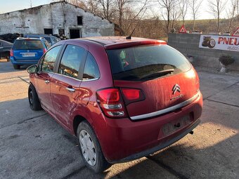 Predám náhradné diely na Citroën c3 1,4benz. 2011 - 5