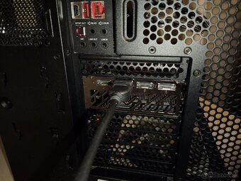 Sapphire Pulse RX 6700 XT 12GB - 5