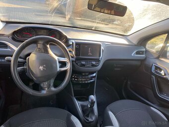 Peugeot 208 - PN123 - 5