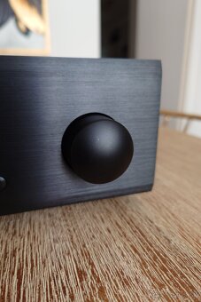 Predam stereo zosilnovac Rotel A11 Tribute cierny - 5