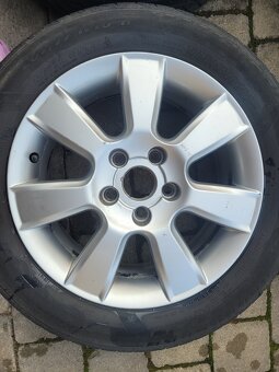 Predám originál zimnú sadu Škoda Superb 205/55 R16 - 5
