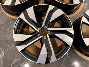 original alu kola volvo xc40 xc60 r20 32327148 - 5
