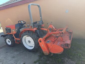 malo traktor - 5