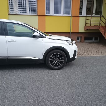 Peugeot 3008 SUV Allure - 5