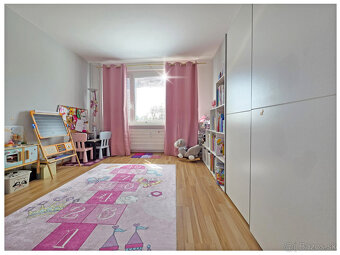 REKONŠTRUKCIA / 3i byt BB / SÁSOVÁ / 80 m2 + loggia - 5