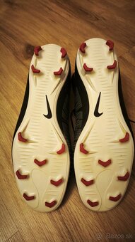 Kopačky Nike MERCURIAL VICTORY velkost 44EU - 5