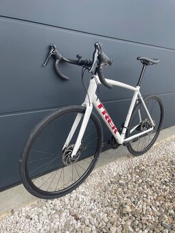 Trek Domane Al 3 Disc - 5