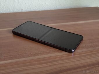 Samsung Galaxy Z Flip5 - 5